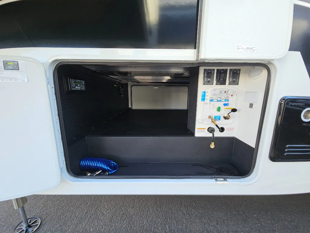 2026 Brinkley Model Z 3515, Photos photo 24