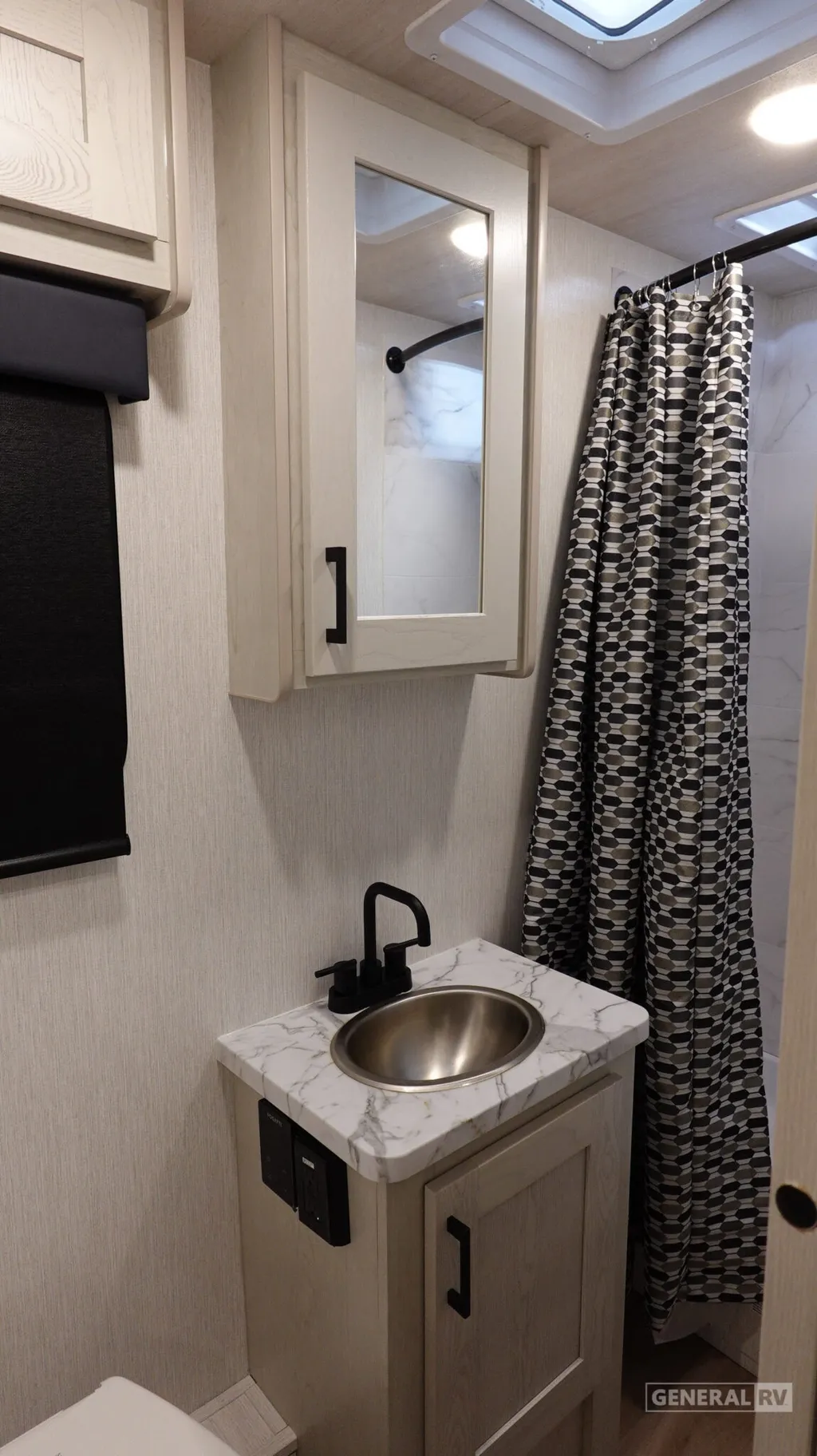 2027 NeXus RV Triumph Sport 24TS, Photos photo 22