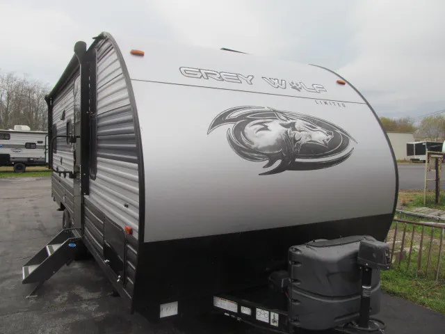 2022 Forest River Cherokee Grey Wolf 20RDSE for sale in Hamburg