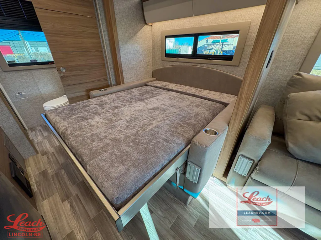 2025 Tiffin Wayfarer 25 XRW, Photos photo 17