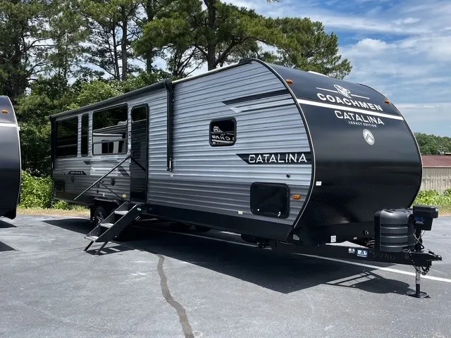 2026 Coachmen RV Catalina Legacy Edition 283RNR - Main photo