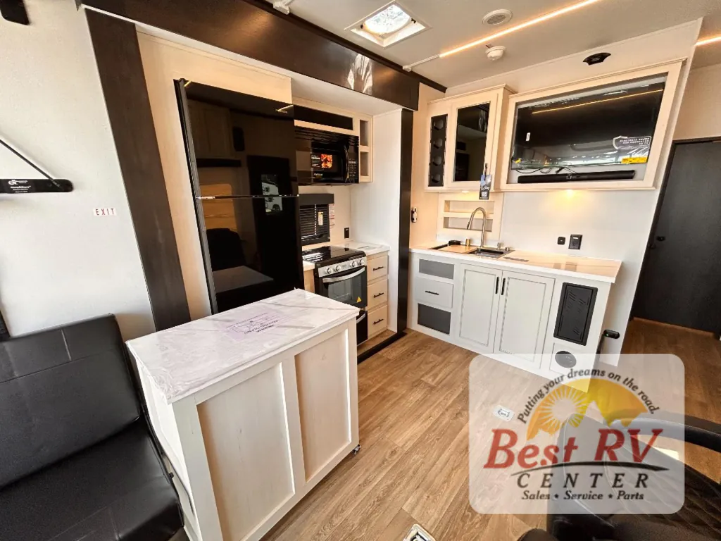 2027 Forest River Vengeance Rogue Armored 26L140, Photos photo 42