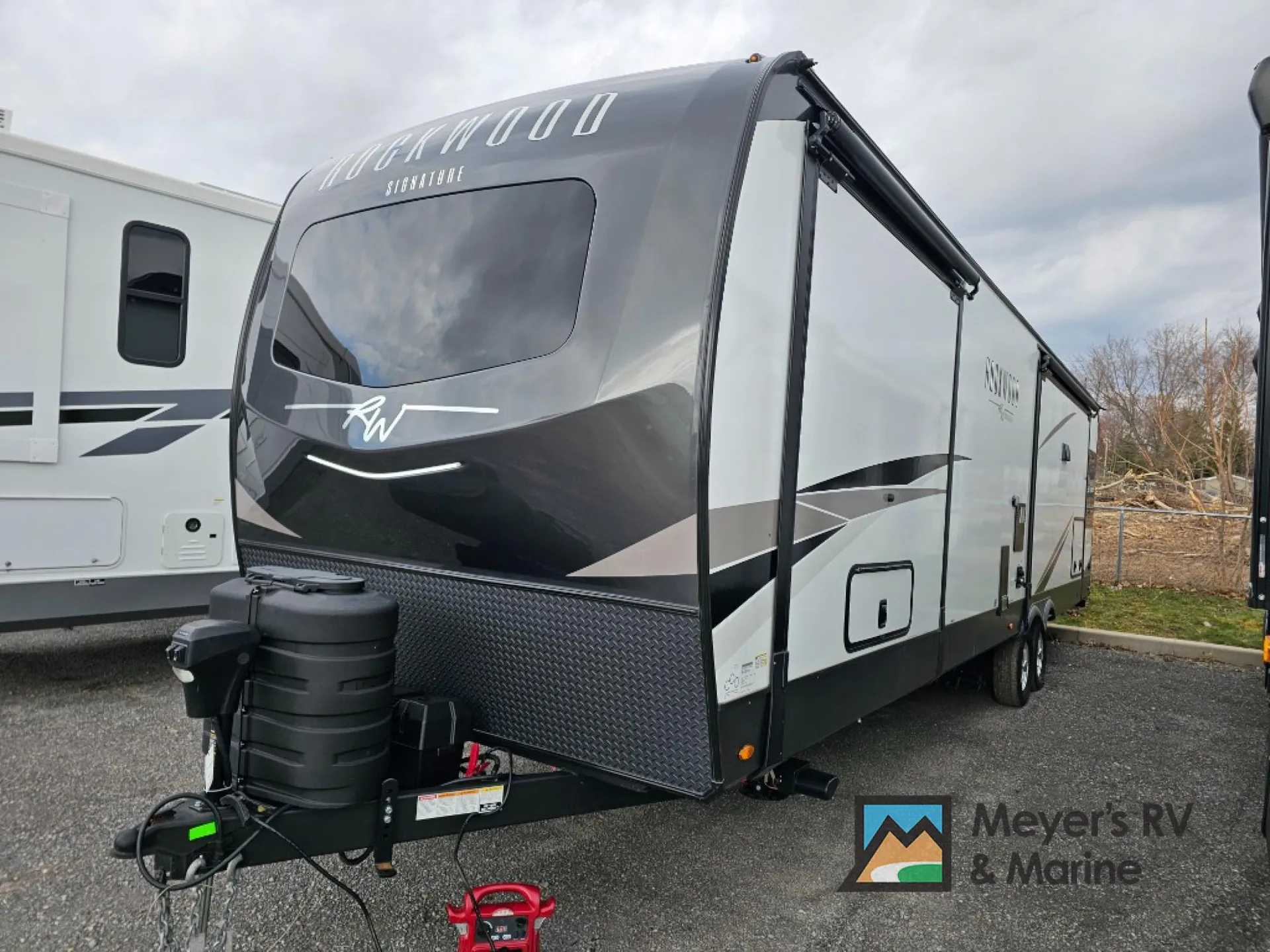2025 Forest River Rockwood Signature 8337RL - Photo 3