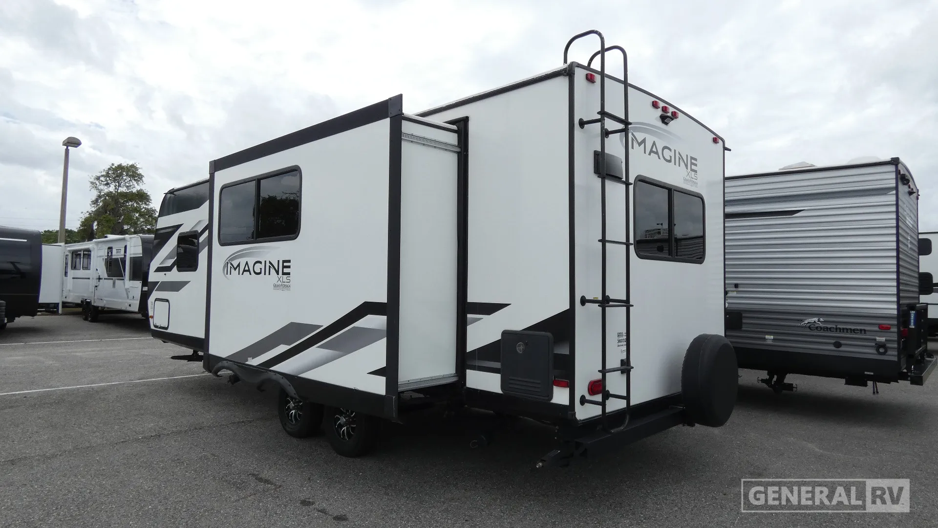 2023 Grand Design Imagine XLS 23LDE - Photo 4