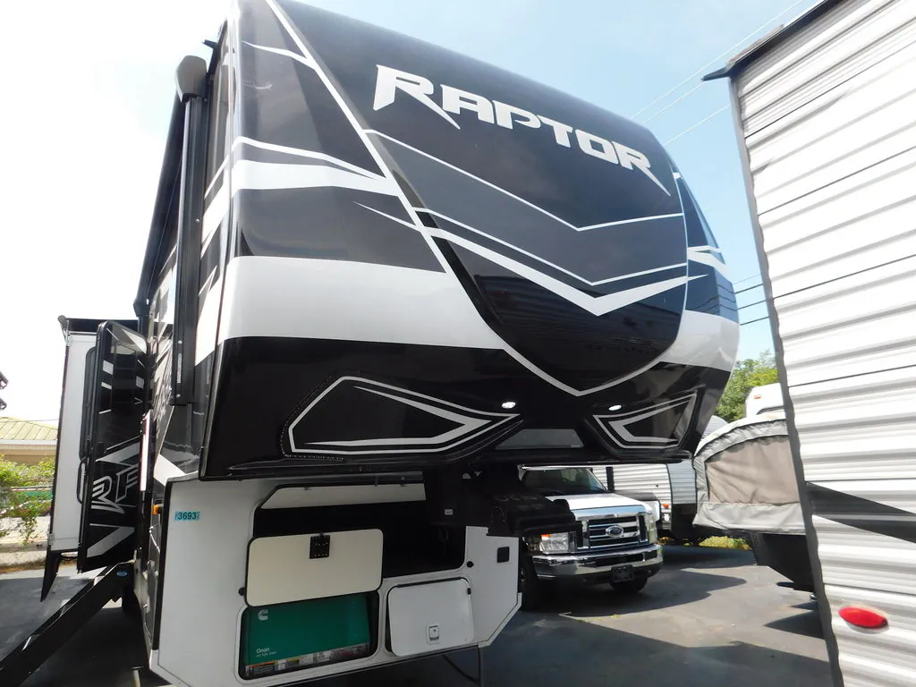 2024 Keystone Raptor 428 - Photo 3