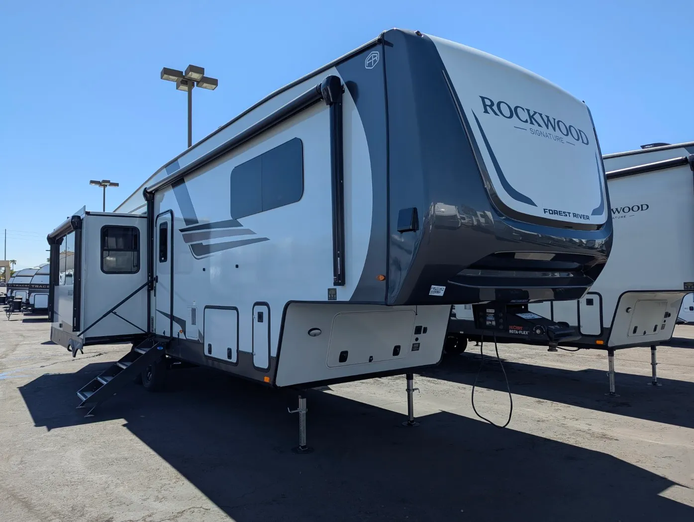 2026 Forest River Rockwood Signature R361RLS - Photo 2