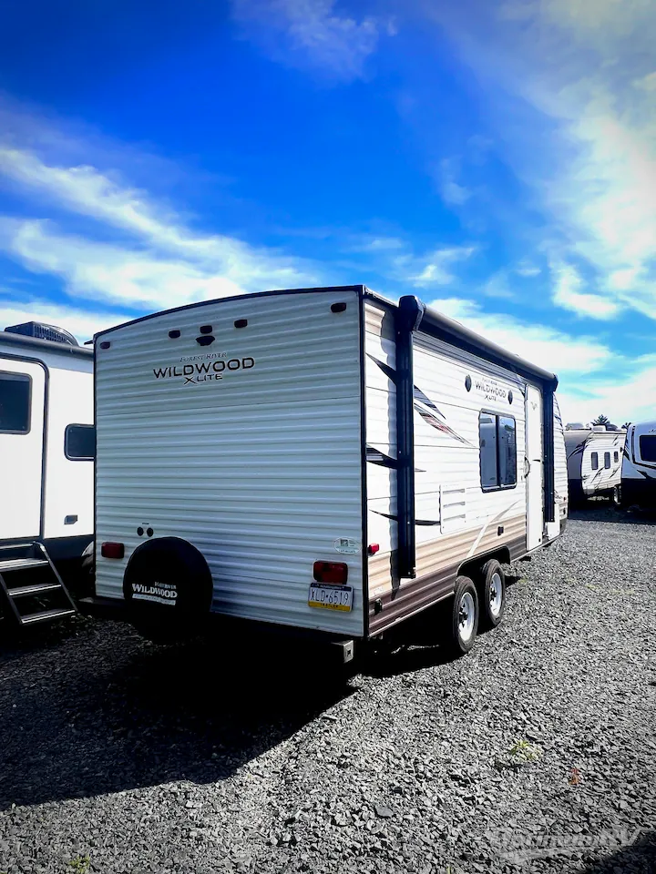 2019 Forest River Wildwood X-Lite 201BHXL - Photo 4