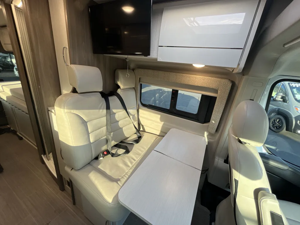 2022 Thor Motor Coach Tellaro 20AT, Photos photo 12