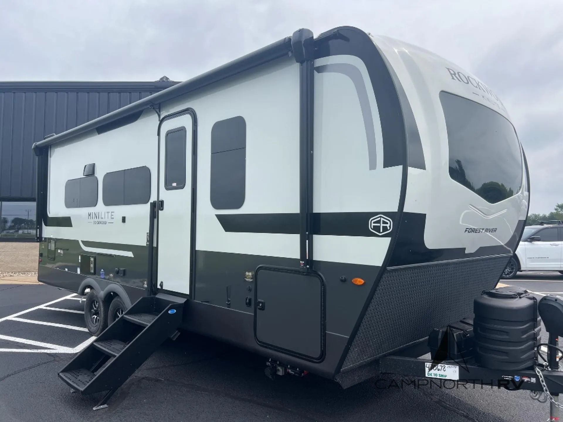 2027 Forest River Rockwood Mini Lite 2524FBT