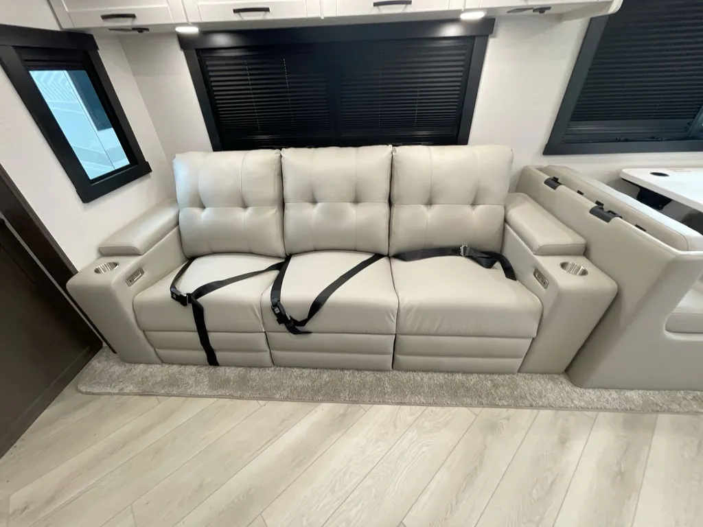 2027 Entegra Coach Accolade 37K, Photos photo 13