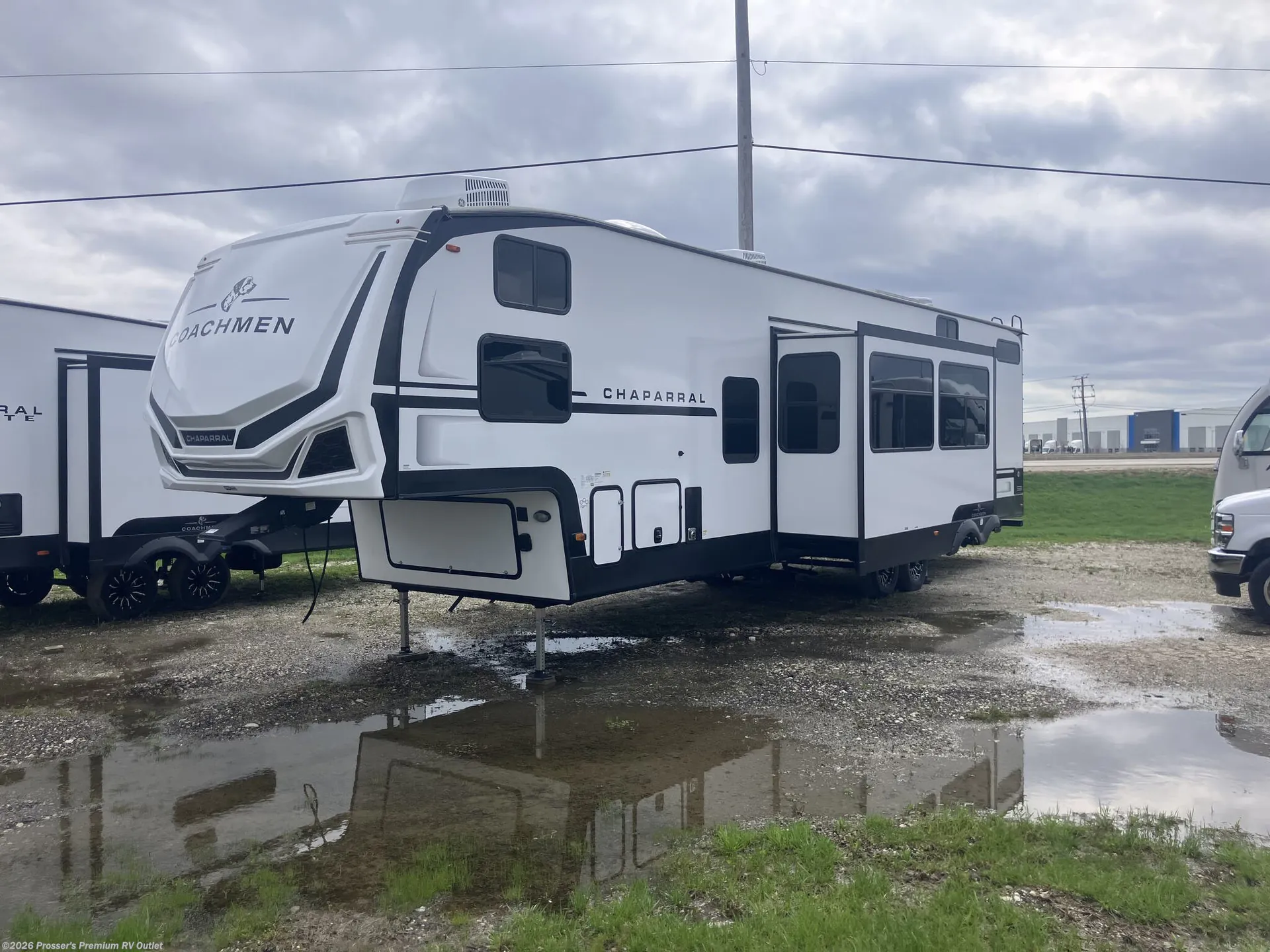 2026 Coachmen Chaparral 375BAF - Photo 2