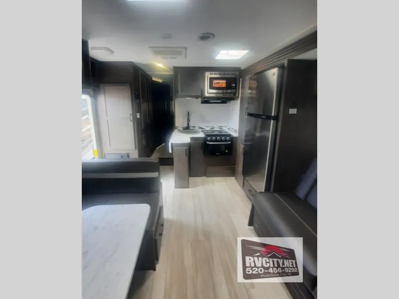 2023 Coachmen Leprechaun 260DS - Photo 4