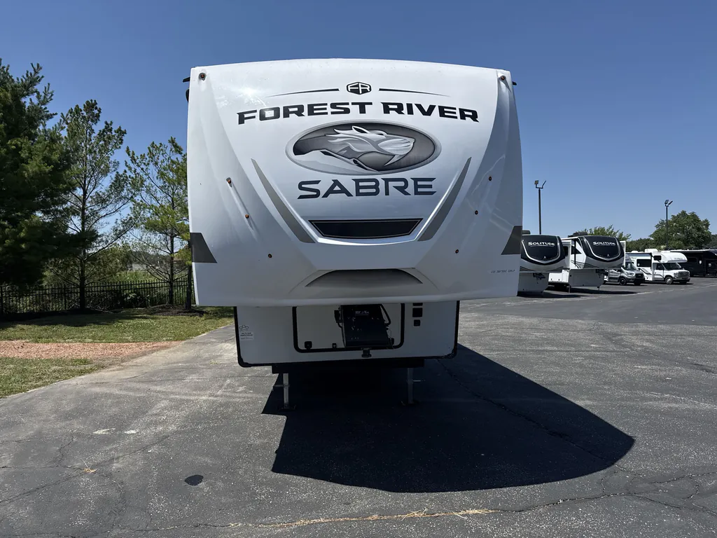 2025 Forest River Sabre 33RLP, Photos photo 4