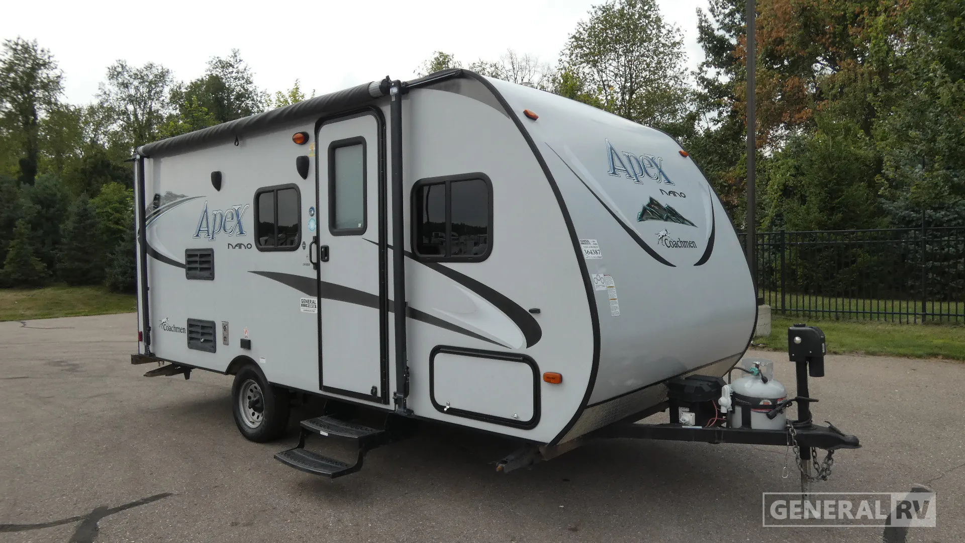2016 Coachmen Apex Nano 185BH - Photo 2