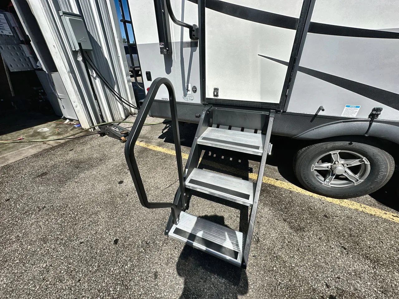 2021 Forest River Flagstaff Micro Lite 22FBS - Photo 3