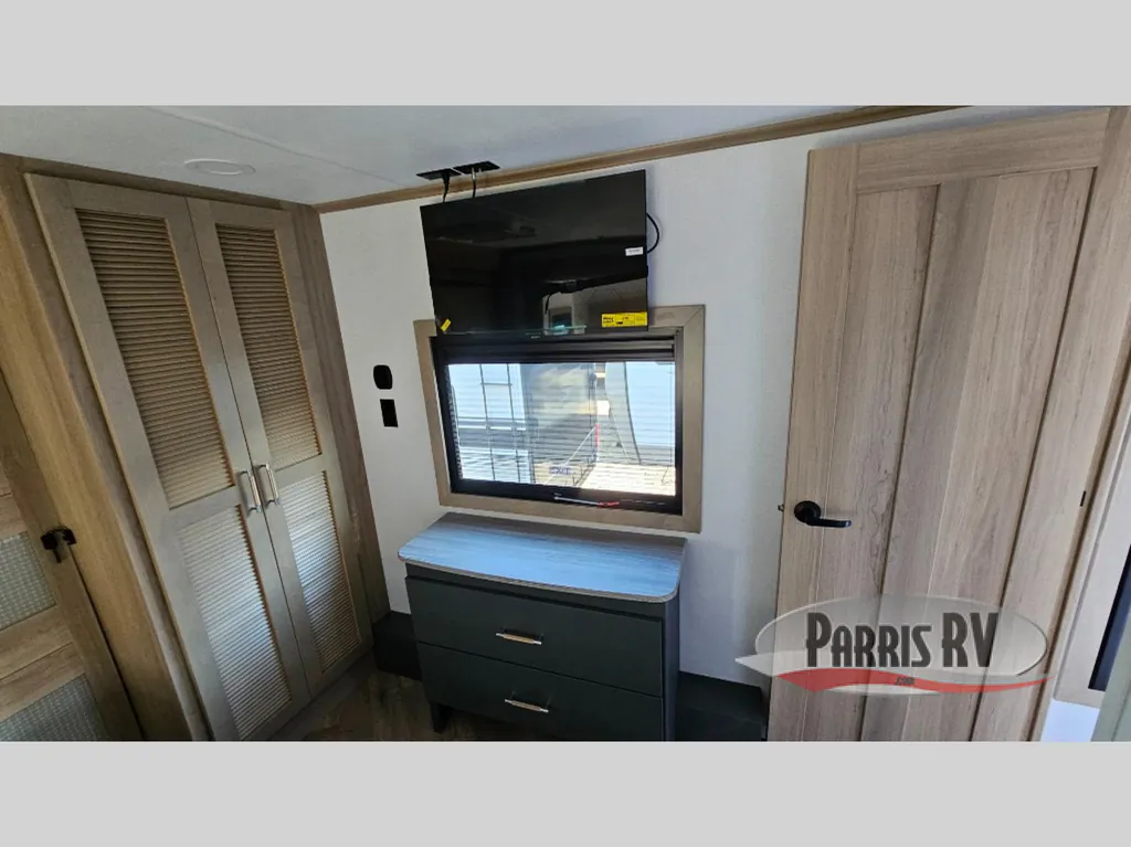 2026 Keystone Raptor 433, Photos photo 31
