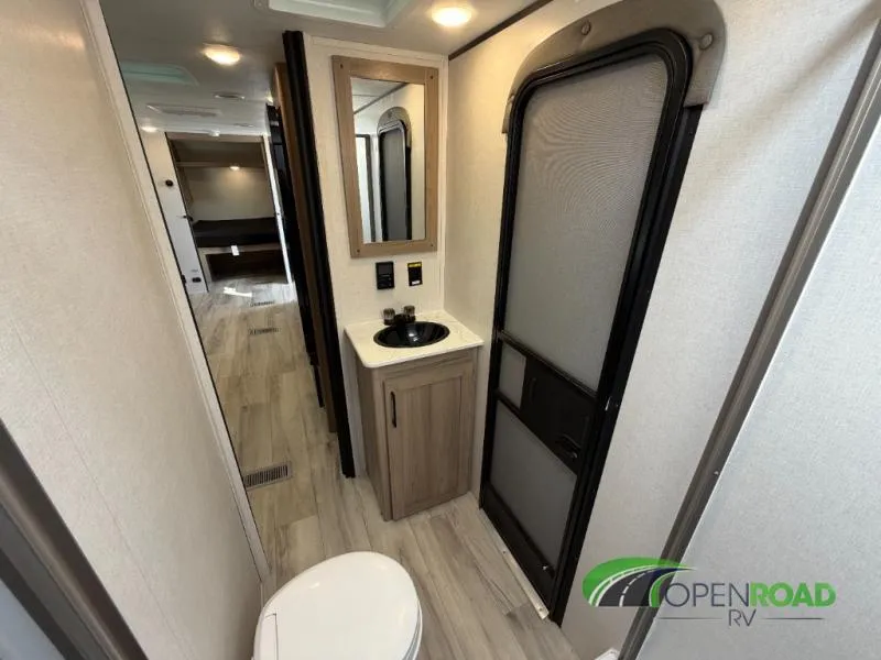 2025 Keystone Coleman Light 26BX - Photo 3