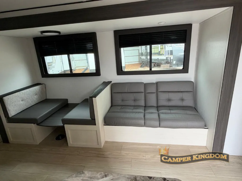 2027 Shasta I-5 532BEDS, Photos photo 9