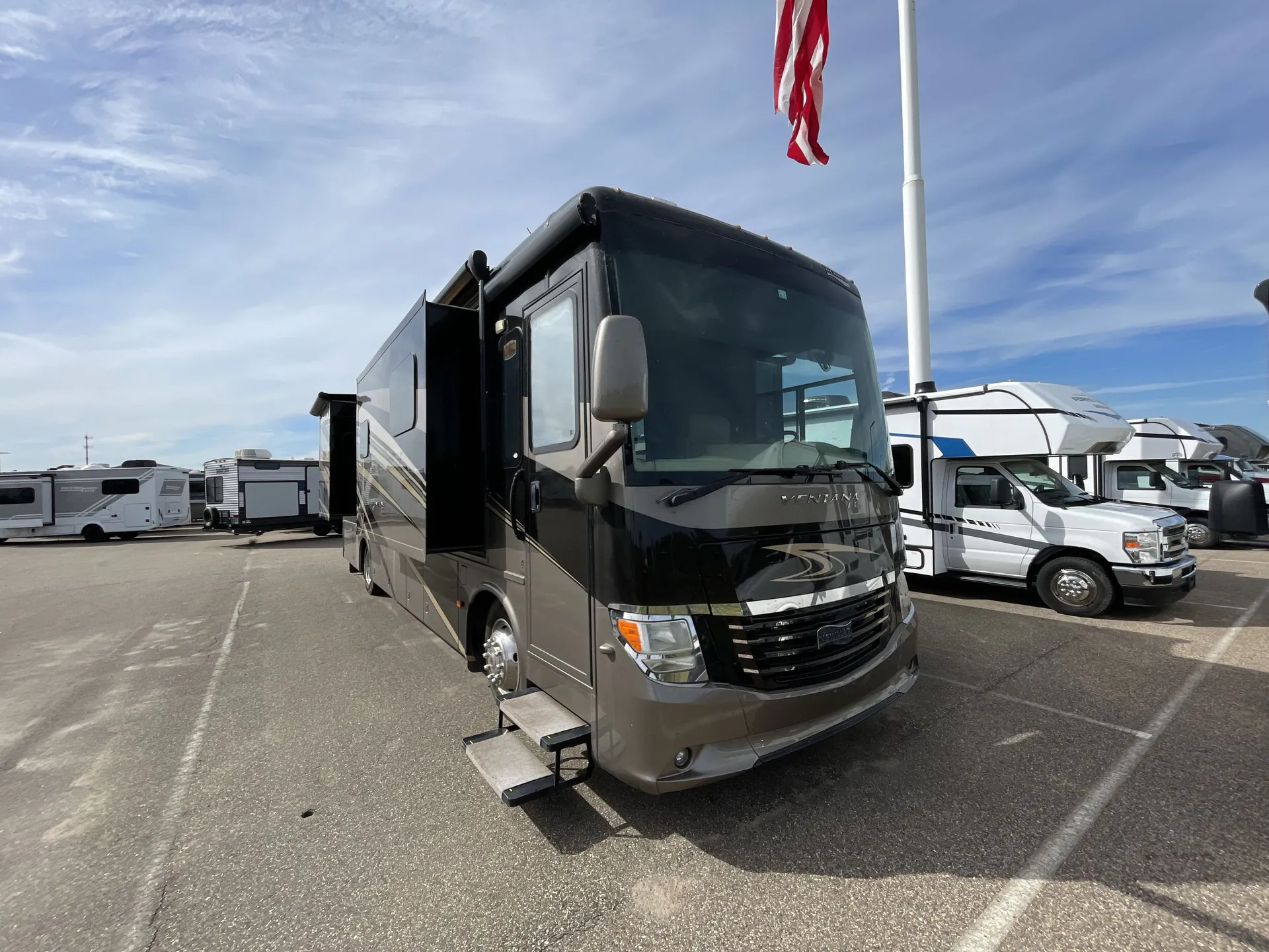 2016 Newmar Ventana 3709 - Photo 2
