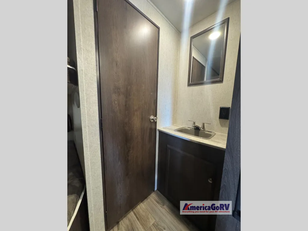 2018 Starcraft Autumn Ridge Outfitter 26BH, Photos photo 12