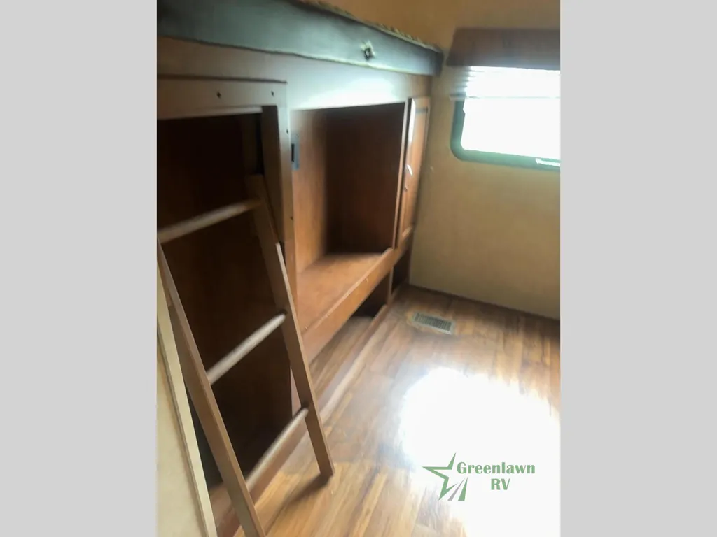 2016 Forest River Vibe 312BHS, Photos photo 41