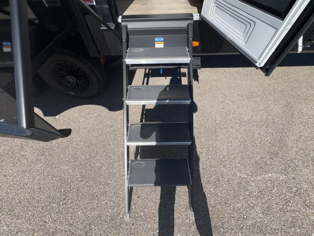 2026 Brinkley Model Z 3100, Photos photo 40
