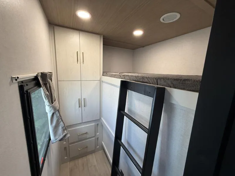 2027 Forest River Vibe 2900KB, Photos photo 30