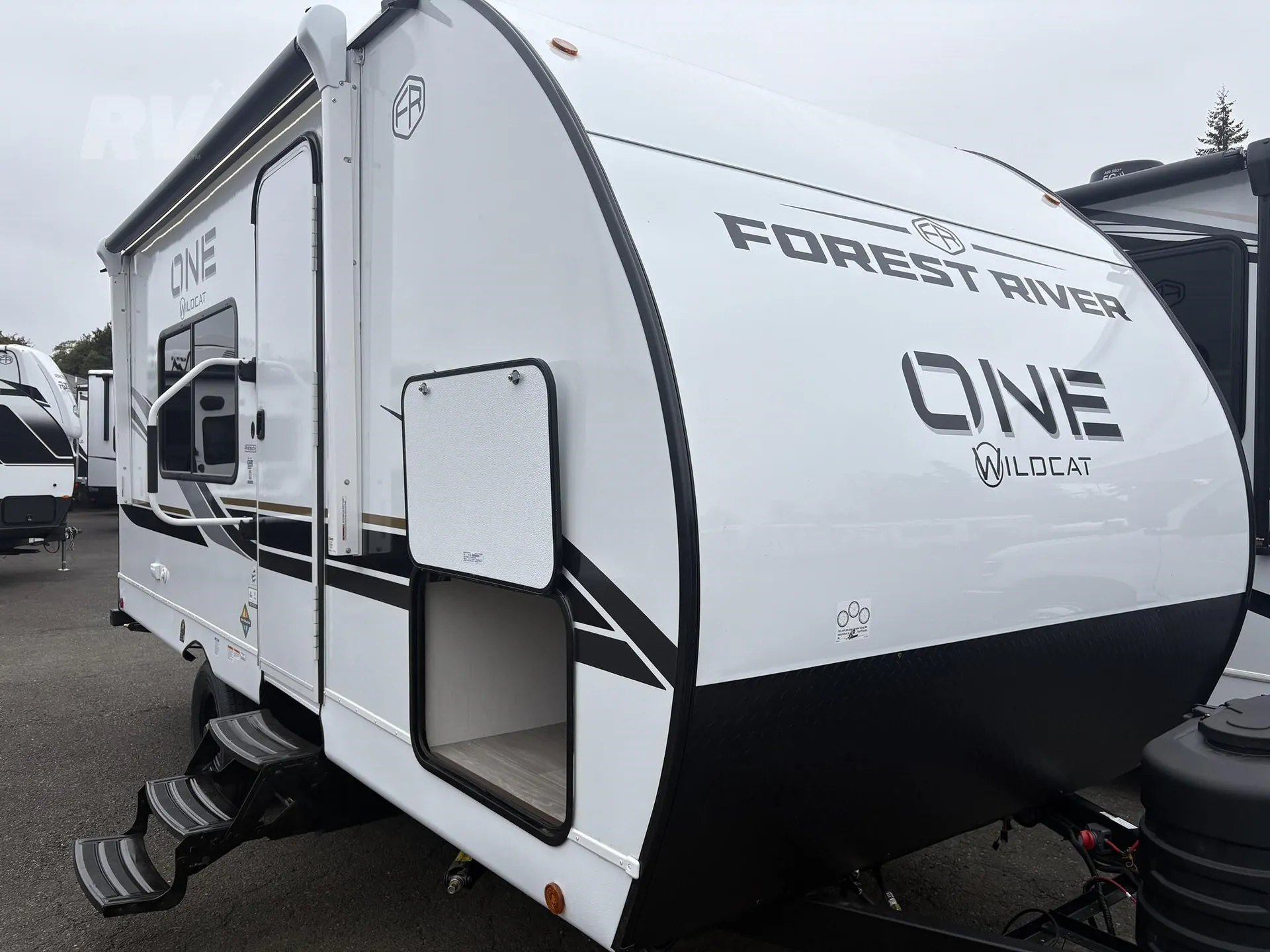 2027 Forest River Wildcat ONE 160BATH - Photo 3