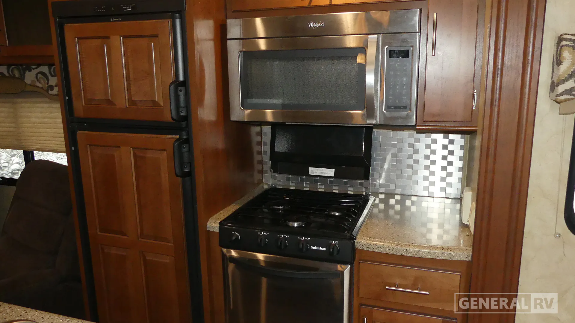 2014 Forest River Cedar Creek Silverback 29IK — Photo 6