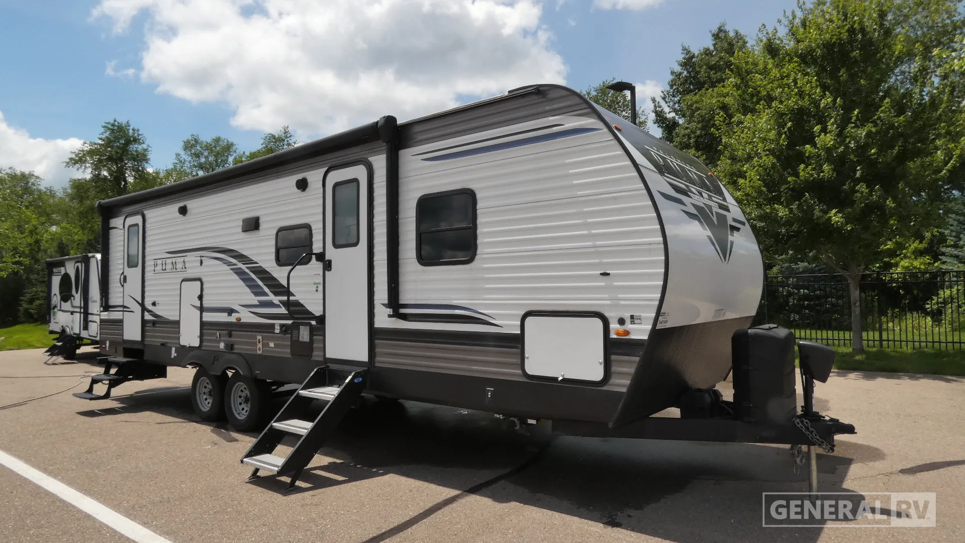 2022 Palomino Puma 28DBFQ - Photo 2