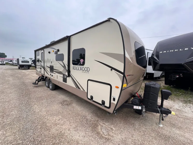 2019 Forest River Rockwood Ultra Lite 2706WS - Photo 2