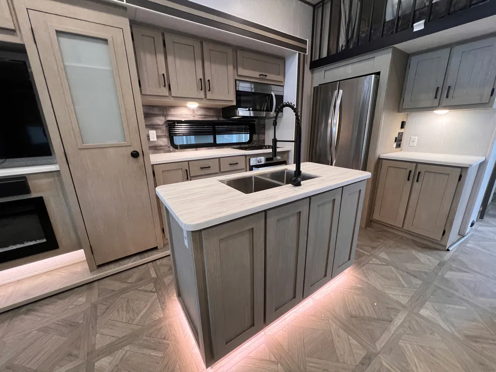 2023 Forest River Salem Grand Villa 42DL, Photos photo 27