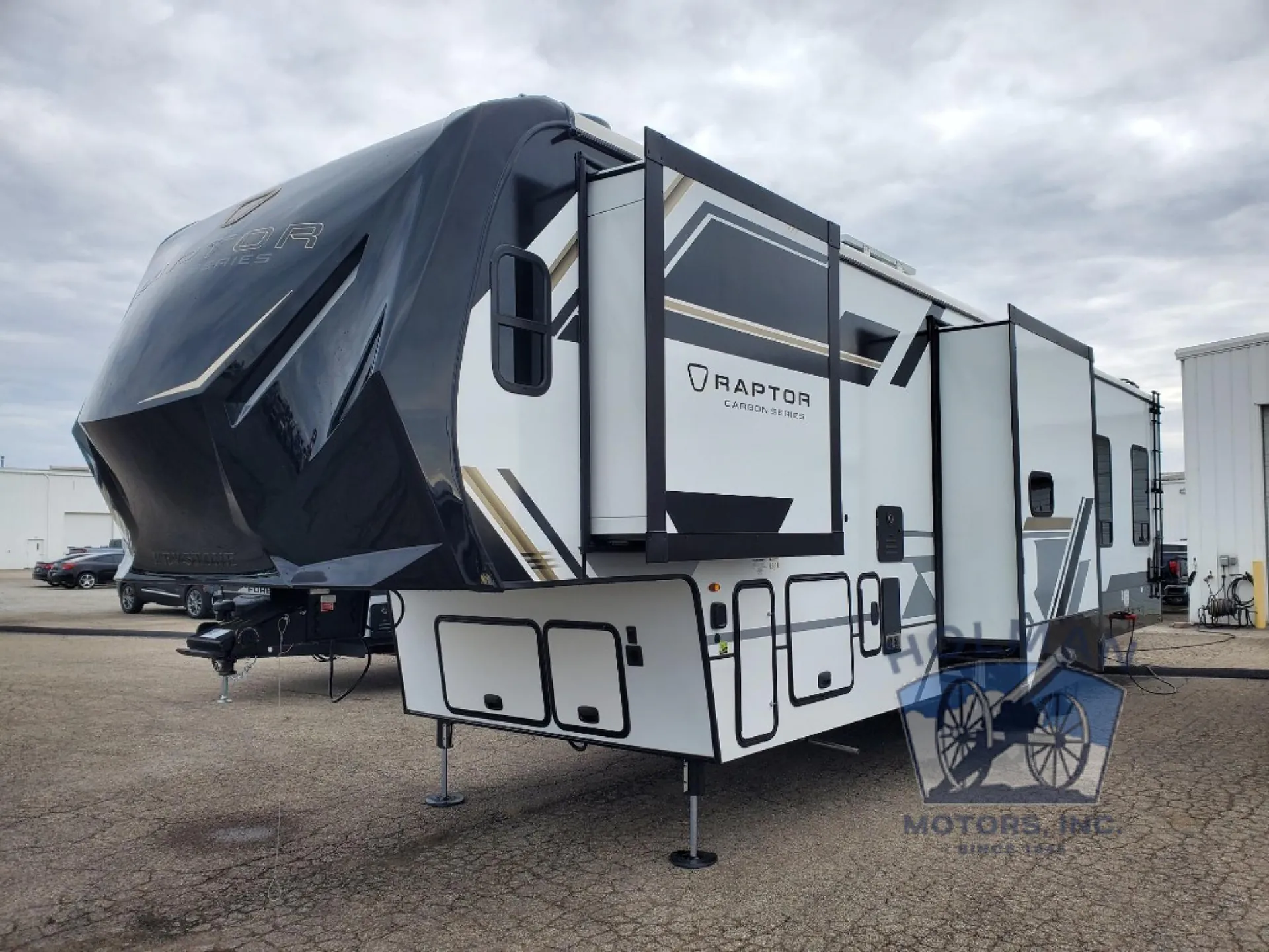 2026 Keystone Raptor Carbon Series 368 - Photo 4