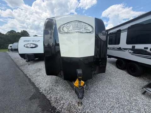 2015 Forest River Vibe 221RBS - Photo 2