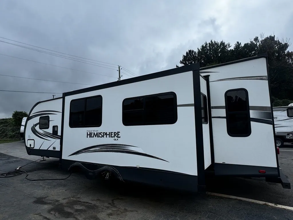 2018 Forest River Salem Hemisphere Lite 272RL — Photo 5