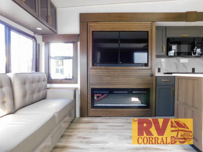 2026 Keystone Montana High Country 290RL - Photo 3
