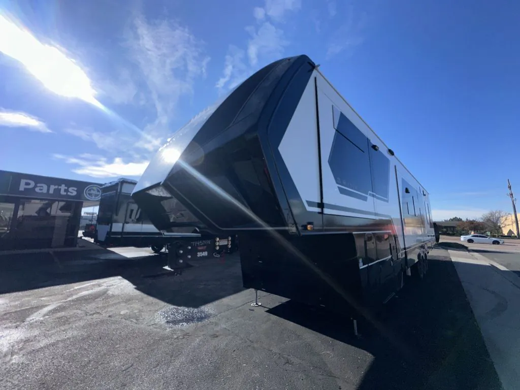 2026 Brinkley Model G 4170, Photos photo 5