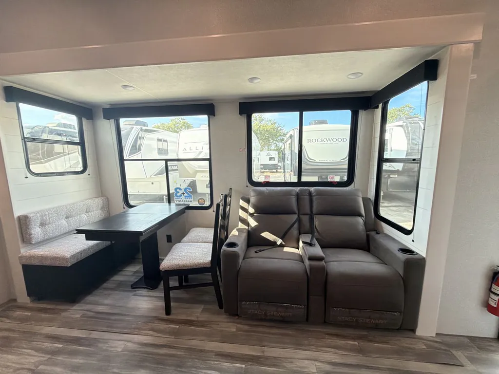 2026 Jayco Jay Flight Bungalow 404LOFT DS, Photos photo 16
