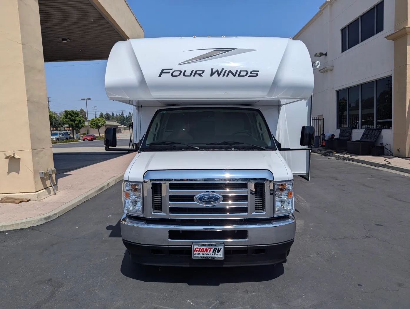 2025 Thor Motor Coach Four Winds 25V - Photo 3