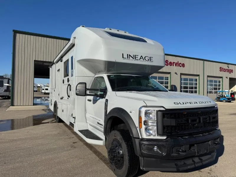 2026 Grand Design Lineage Series F 31ZW - Photo 2