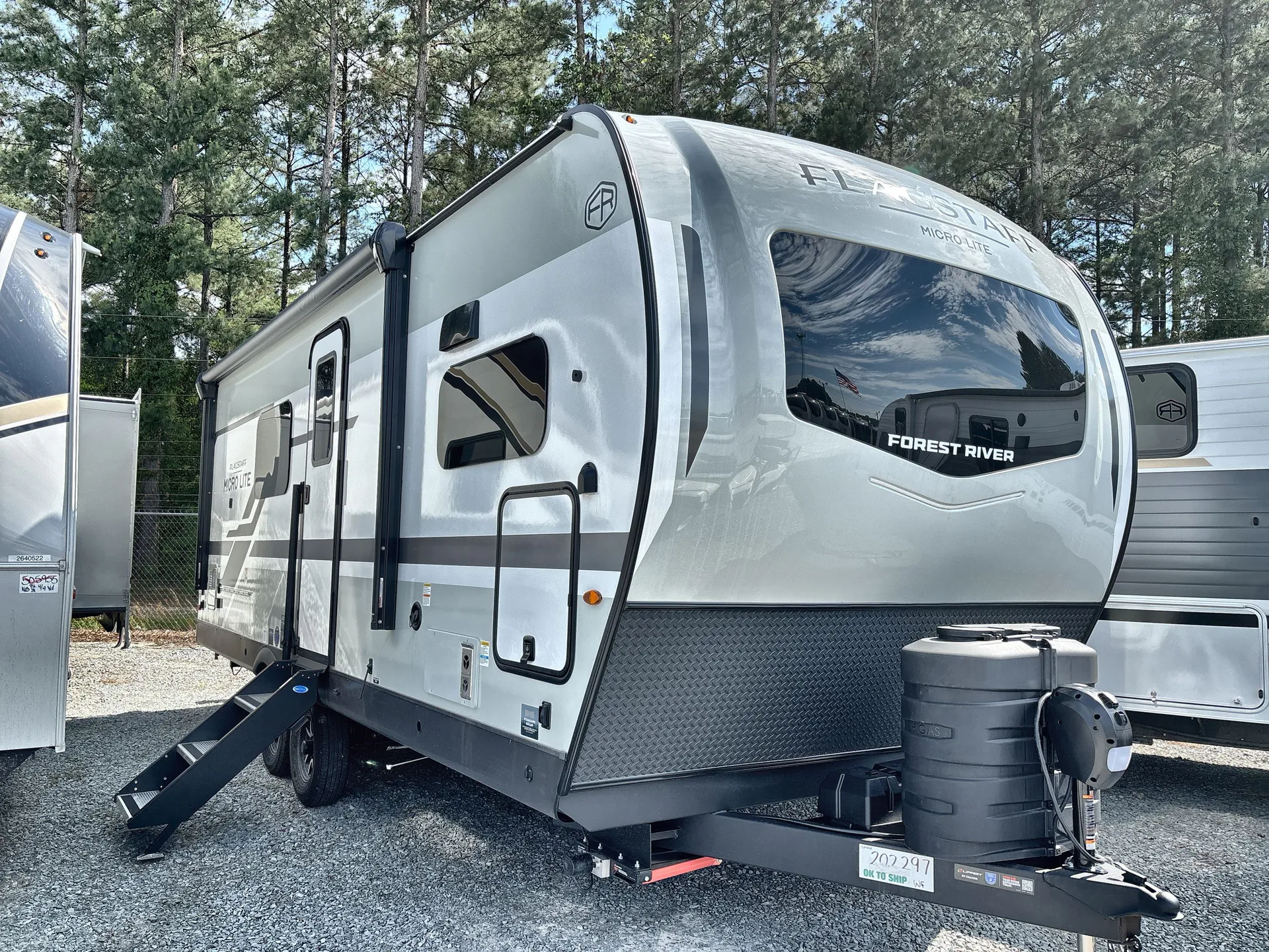 2026 Forest River Flagstaff Micro Lite 25MBR - Photo 2