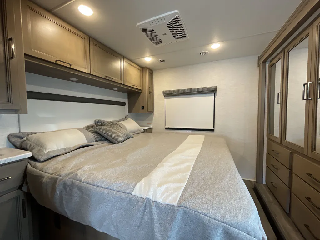 2026 Thor Motor Coach Freedom Traveler A29, Photos photo 18