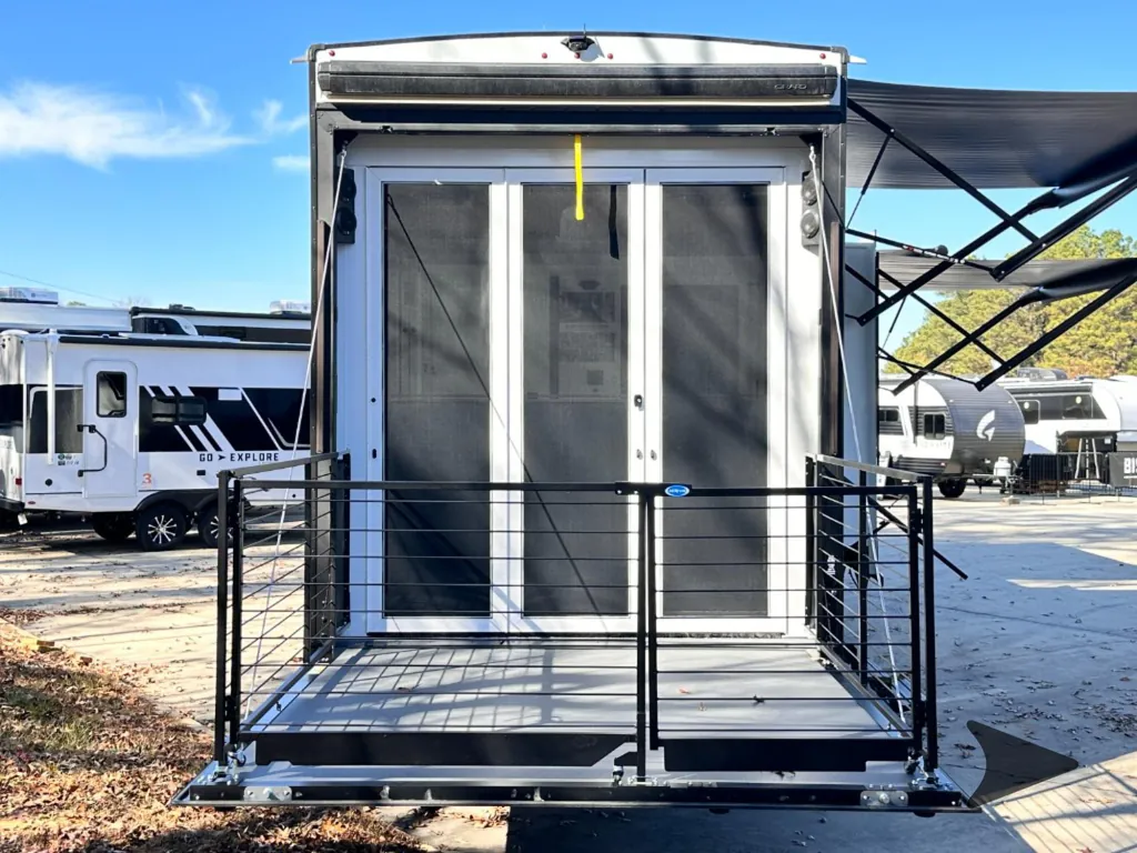 2026 Brinkley Model G 3520, Photos photo 12