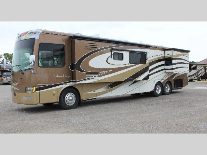 2009 Thor Motor Coach Mandalay 43D - Main photo