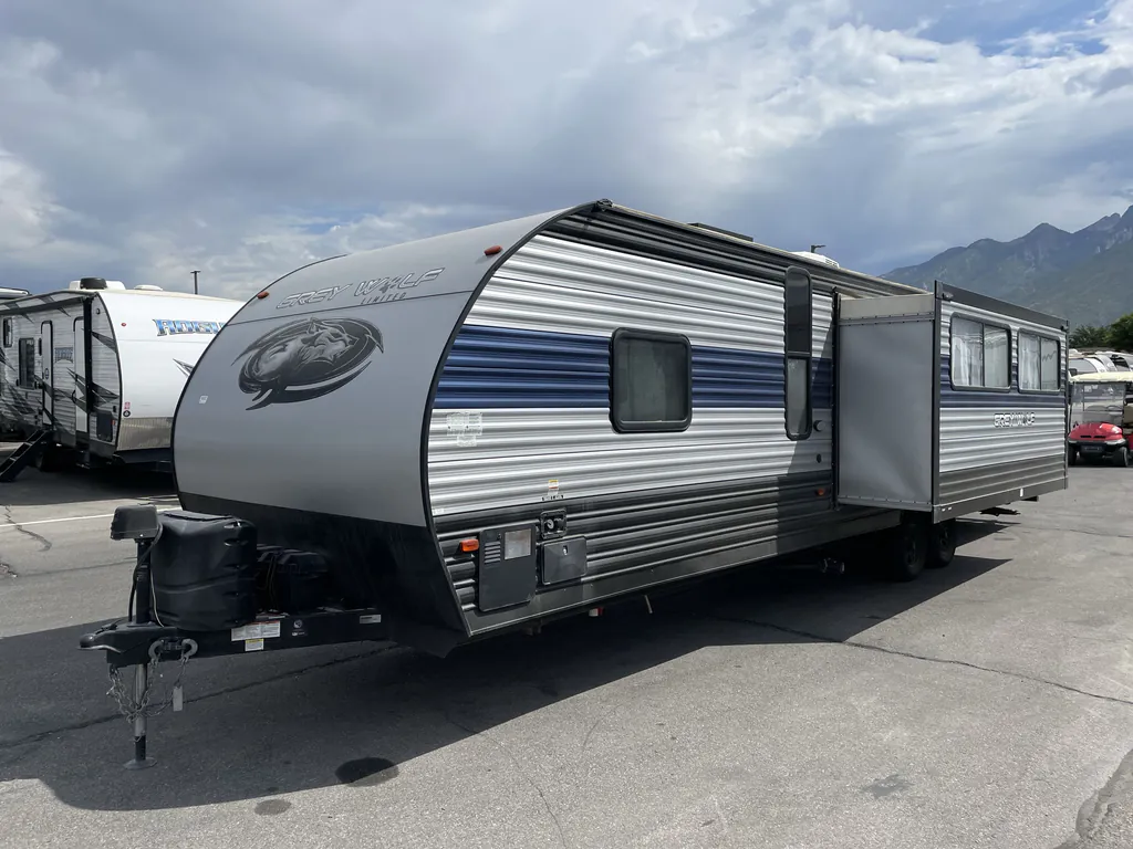 2022 Forest River Cherokee Grey Wolf 29TE, Photos photo 5