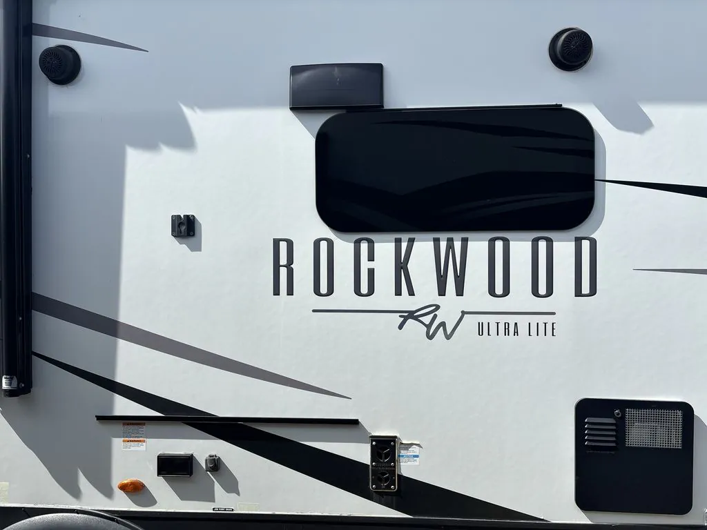 2024 Forest River Rockwood Ultra Lite 2706WS — Photo 5