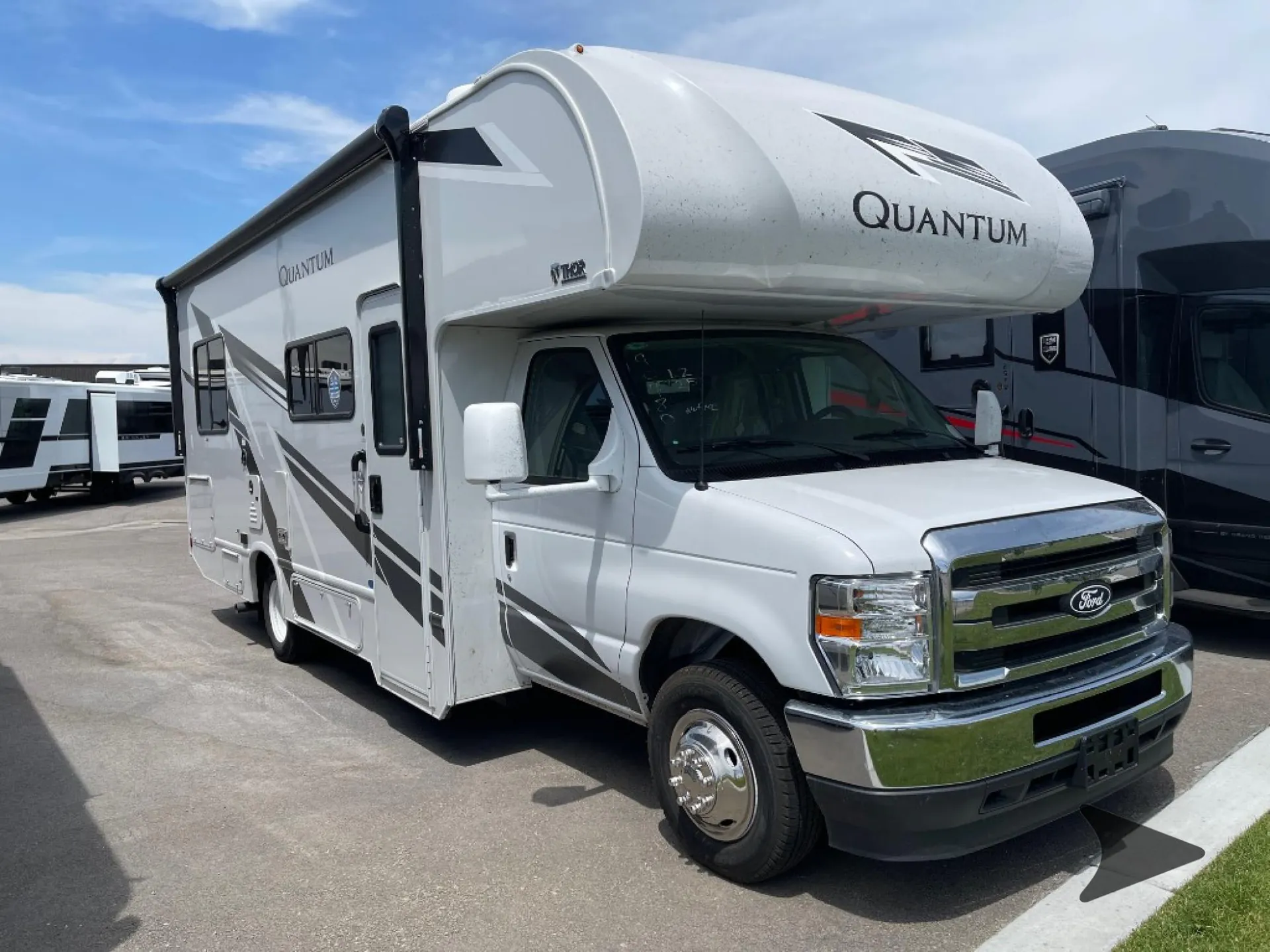 2026 Thor Motor Coach Quantum LZ25 - Photo 2