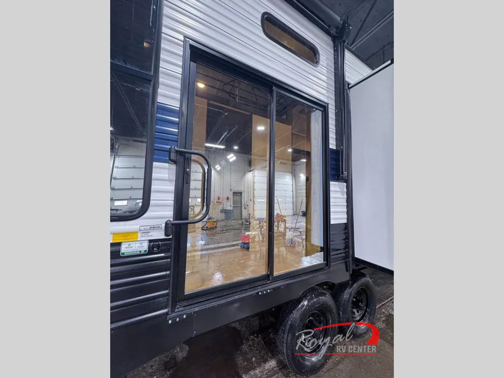 2026 Forest River Cherokee Timberwolf 39DK, Photos photo 3