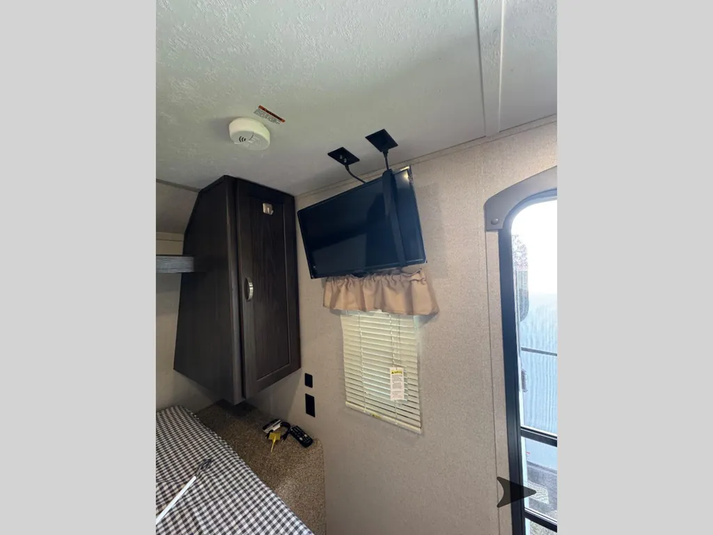 2019 Keystone Springdale 1790FQ, Photos photo 13