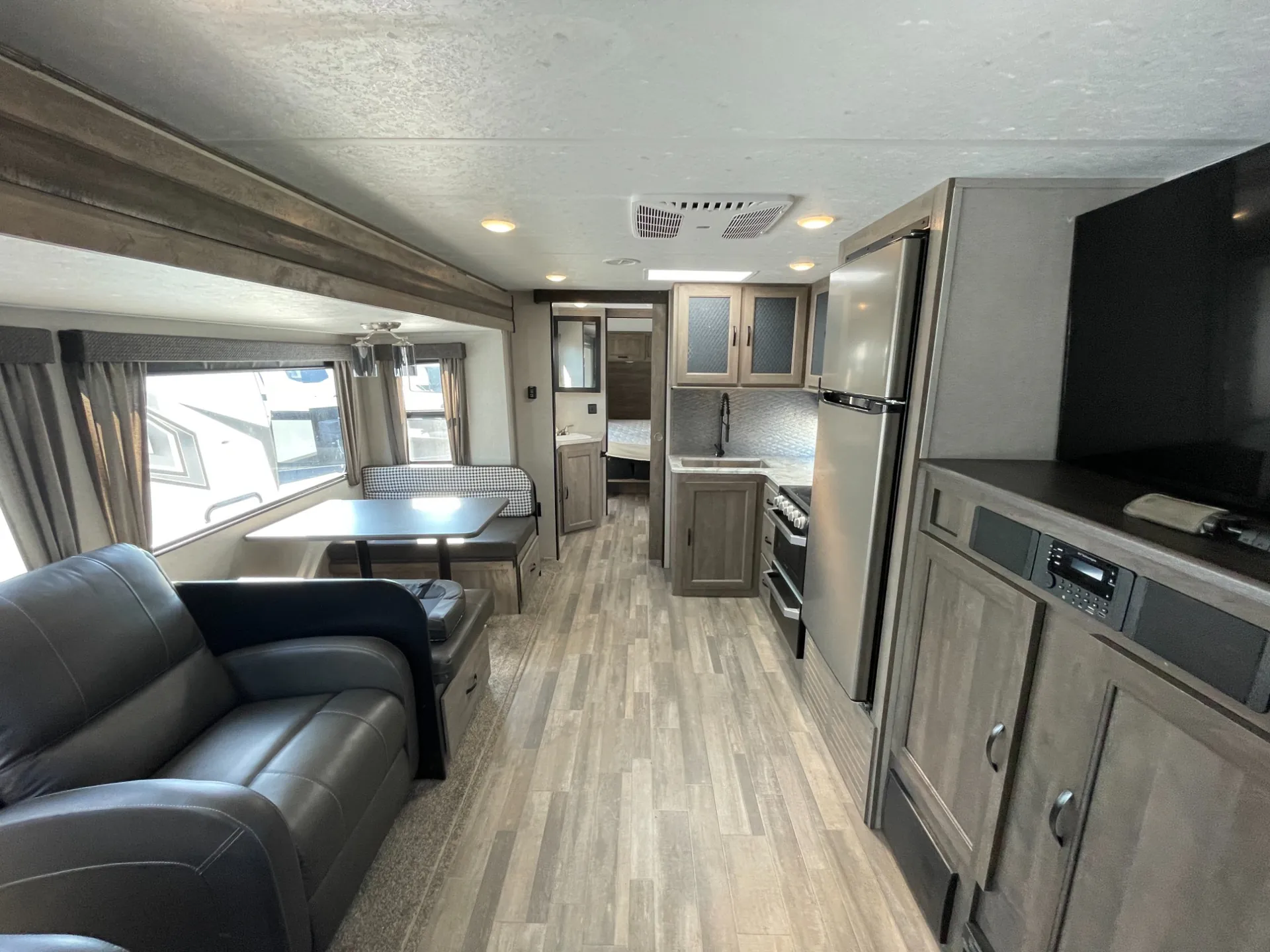 2021 Forest River Vibe 32MS dealer photo 1 from Camping World